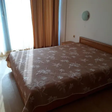 Отель Тракия Приватные Апартаменты Apartament Słoneczny Brzeg